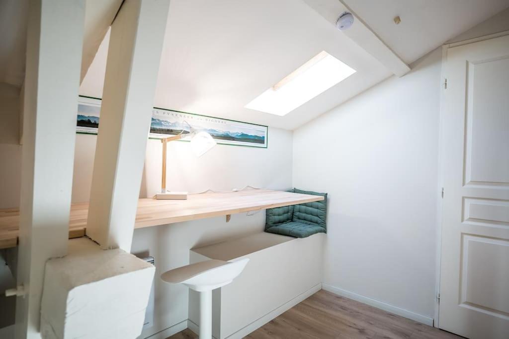 Appartement Appt Chalet Tarbes centre calme 2ch/Jardin Extérieur photo